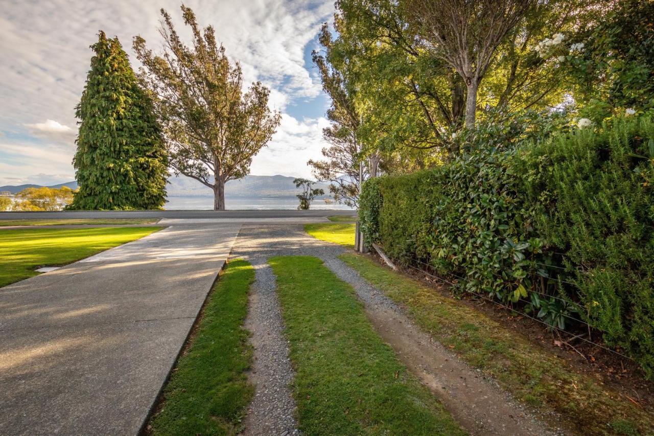 Hop, Skip And Jump To The Lake - Te Anau House Extérieur photo