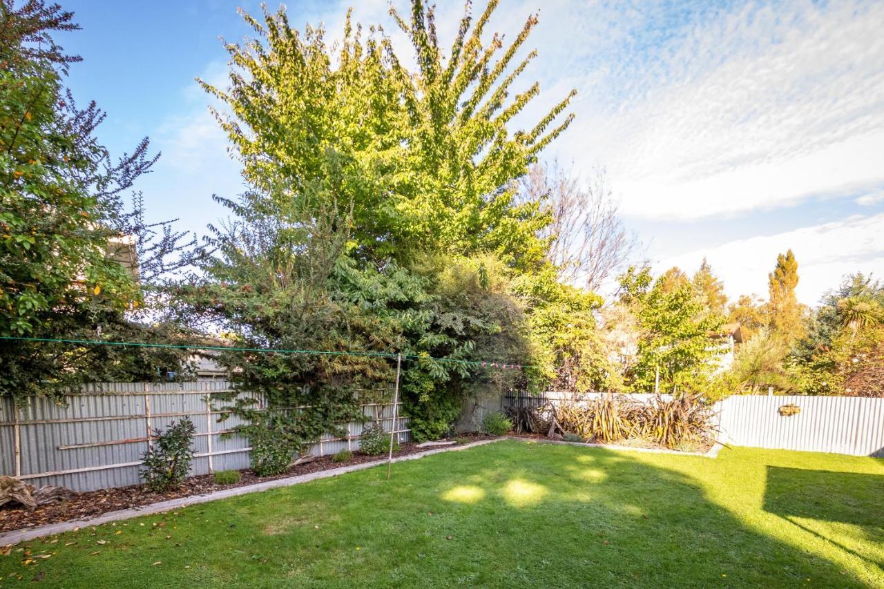 Hop, Skip And Jump To The Lake - Te Anau House Extérieur photo