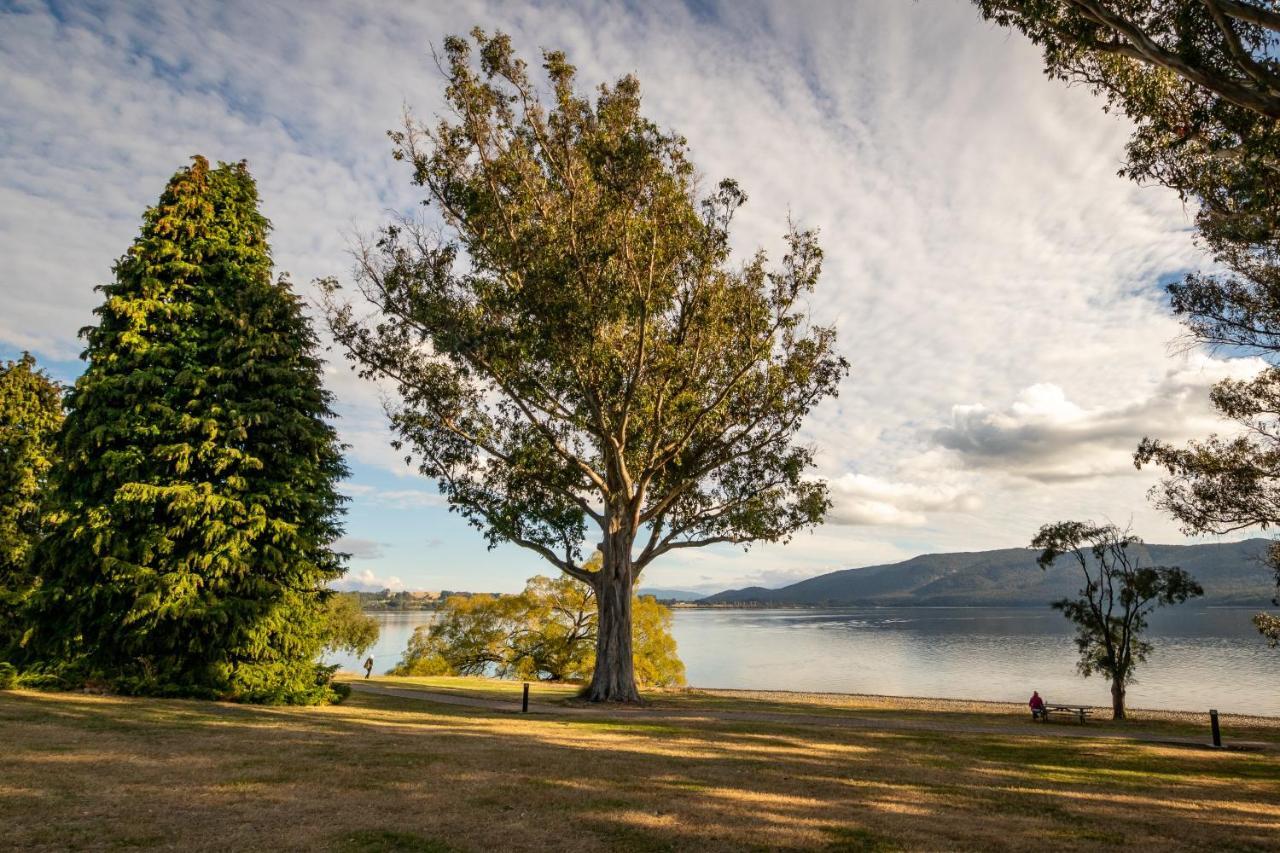 Hop, Skip And Jump To The Lake - Te Anau House Extérieur photo
